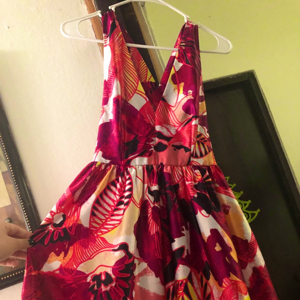 Pink cross back pattern short dress